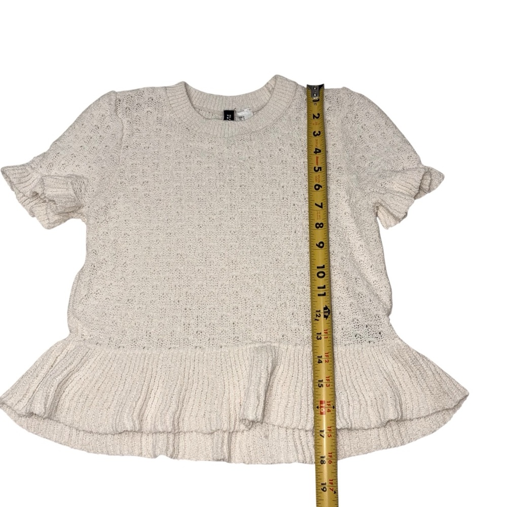 H&M Divided RUFFLE-TRIMMED POINTELLE-KNIT TOP size Small - Picture 3 of 6
